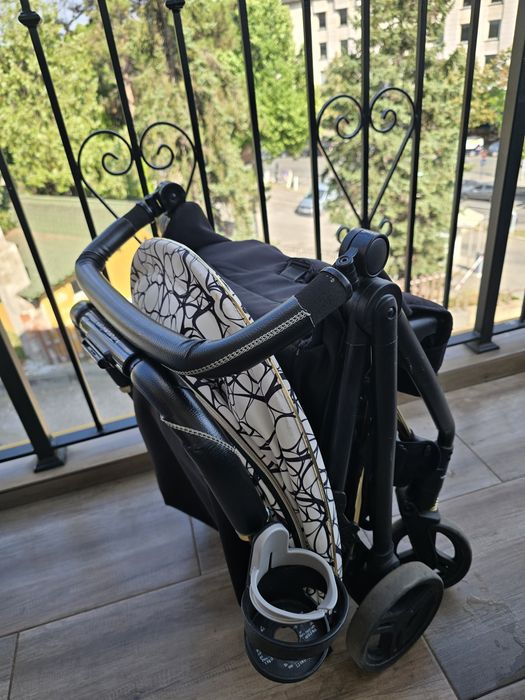 Лятна количка Peg Perego Selfie  + ПОДАРЪЦИ - ПЕРФЕКТНА!