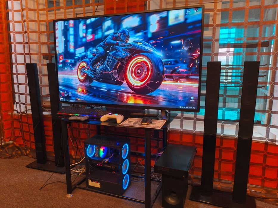 Компьютер с комплектом