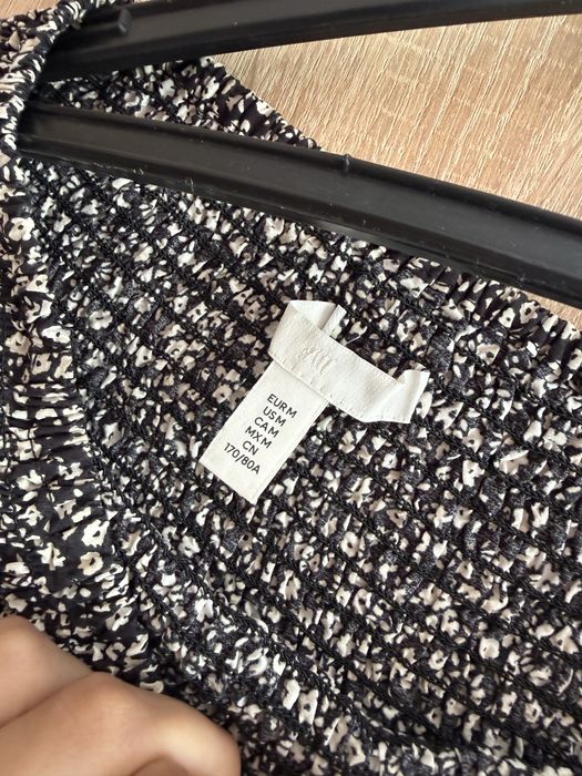 Пола Zara H&M с етикет, сива, бяла, цветя, дънкова
