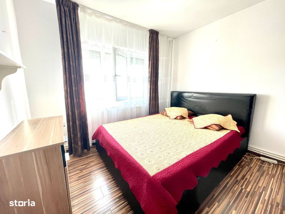 Apartament 2 camere Micro 17 pret 400euro