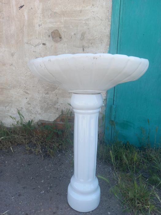 Продаётся раковина для ванны и туалета ..