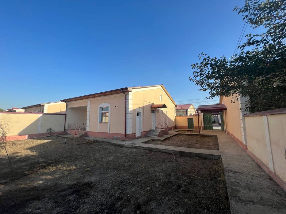 Kottej sotiladi  3 roddom yonida kelishilgan narxda