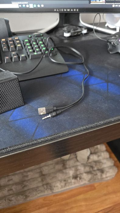 Boxa cu fir usb calculator