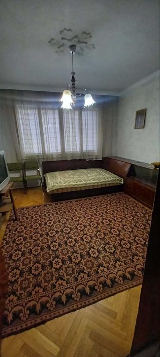 Апартамент 3+1, център