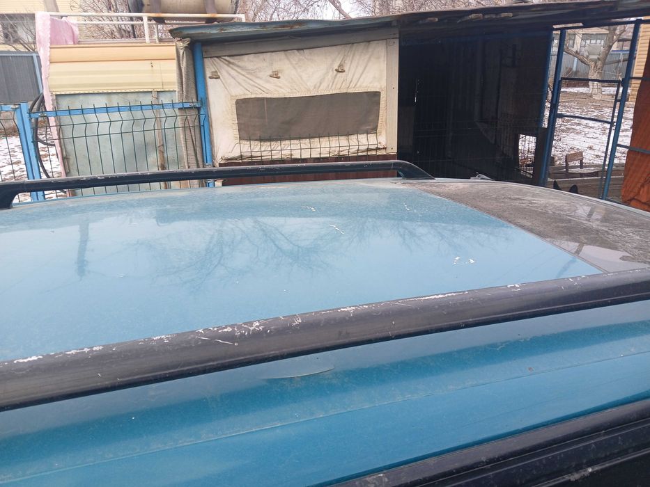 Митсубиси спейс рунер