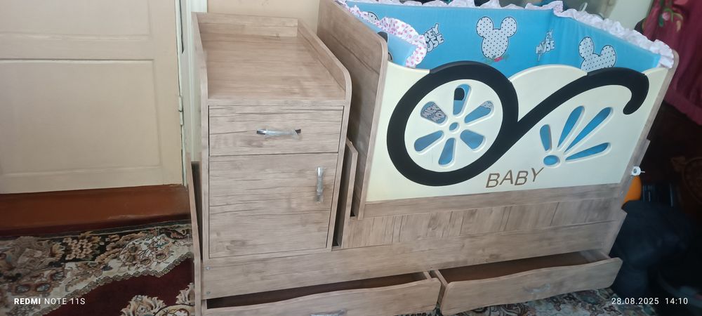 Детиский кроват сотилади