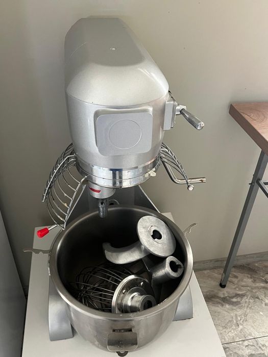 Se vinde afacere Patiserie – Brutărie la cheie | Chirie plătită 1 an!