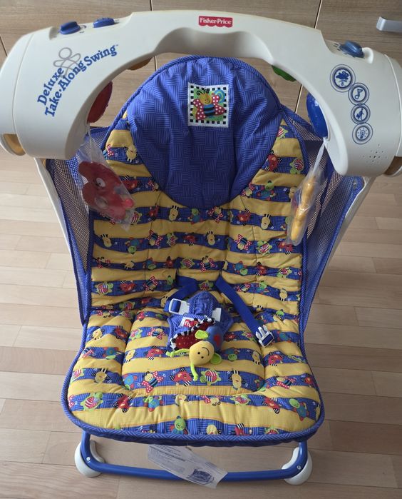 Leagan cu Vibratii, Lumini si Sunete Fisher Price - Nou