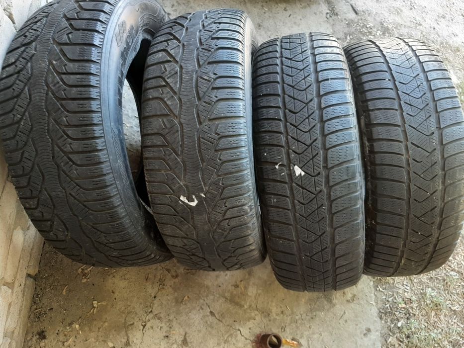 Продам шины 205/60/16 пирелли