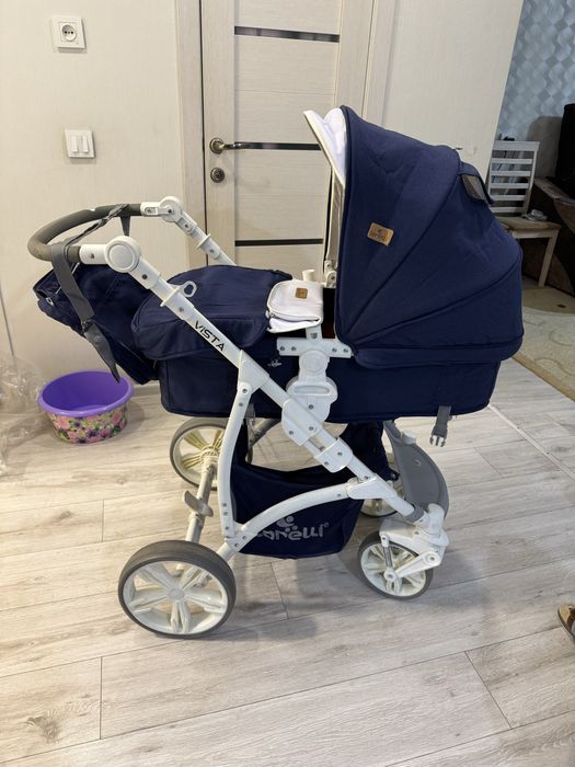 Коляска многофункциональная