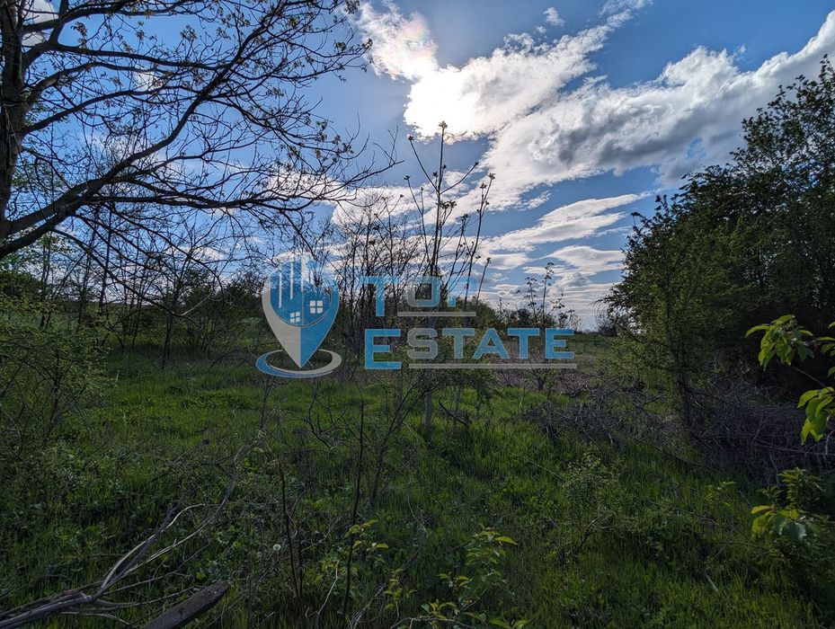 Парцел в регулация в село Страхилово