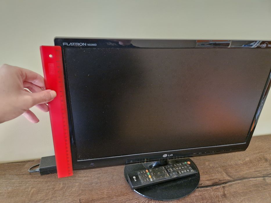 Телевизор Монитор LG Flatron M2280D