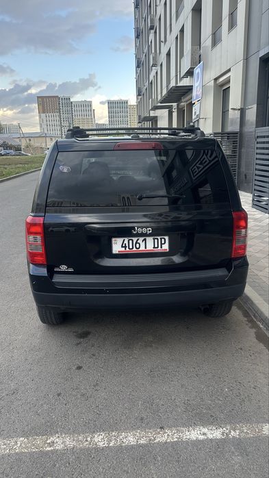 Срочно машина красовер сатамын