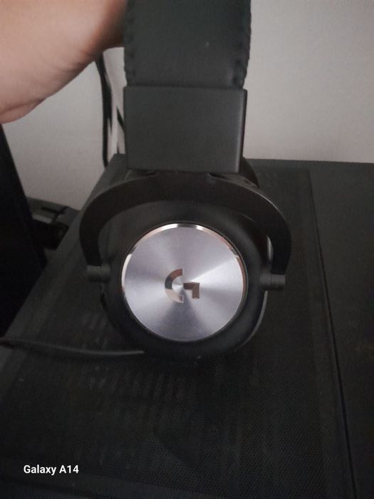 наушники Logitech g pro продам или обменяю,