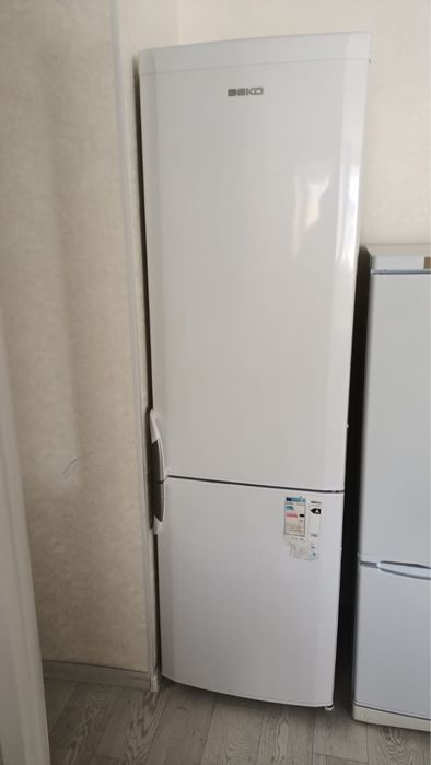 Продам холодильник Beko