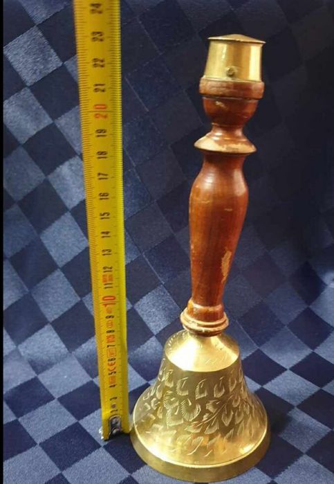 Бронзов далекоглед и Бронзови  камбани  ,звънци  с ръкохватка- 2 броя