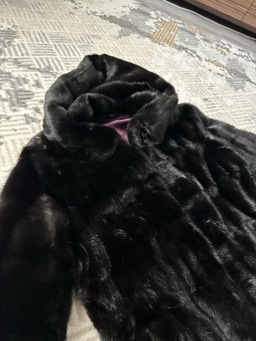 Продам норковую шубу