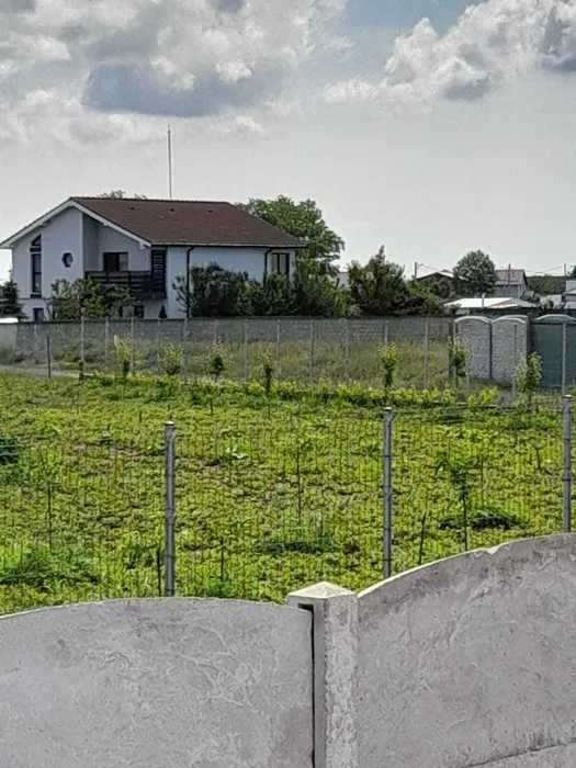 Vand teren intravilan in Cosoveni