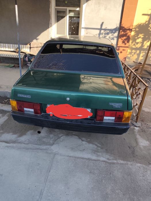 Продаю машину ваз 21099