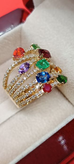 Золотое кольцо сделаное на заказ.