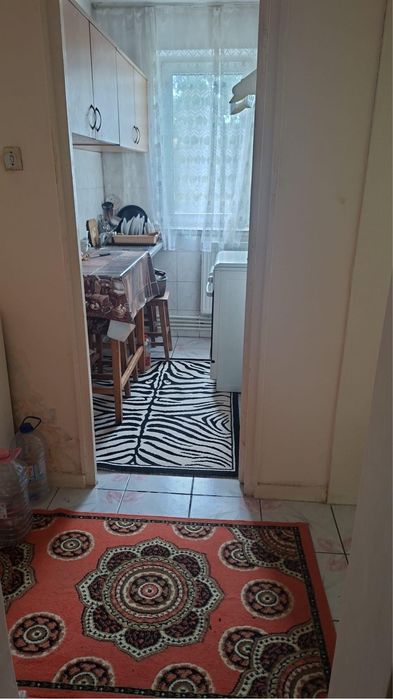 Vand apartament 3 camere