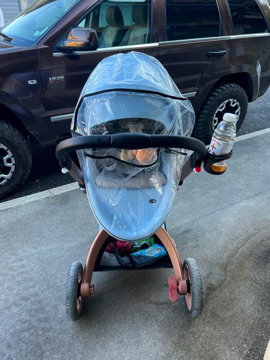 Бебешка количка Hot Mom