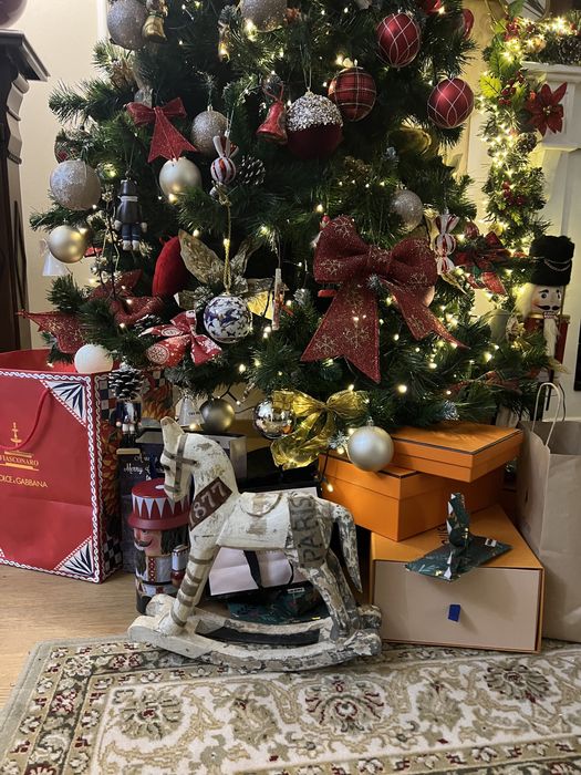 Calut lemn sculptat decorativ