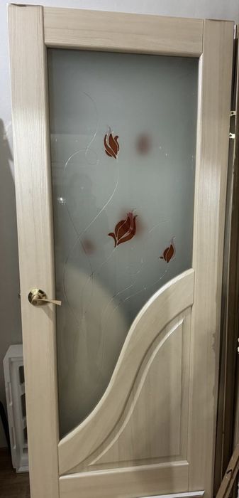 Продам межкомнатную дверь