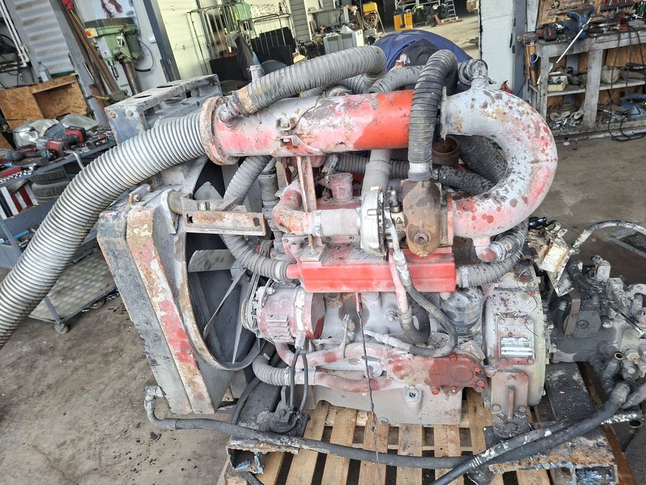 Motor iveco in 4 pistoane cu turbo 80 cp