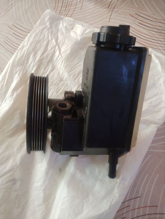 Opel Vectra b хидравлична помпа