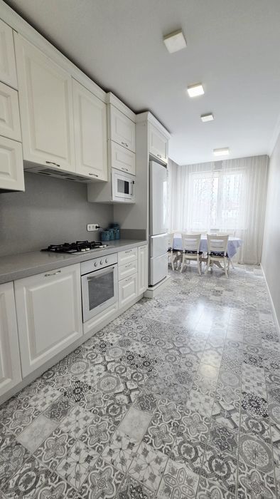 Медеуский р-н 4ком квартира у парка