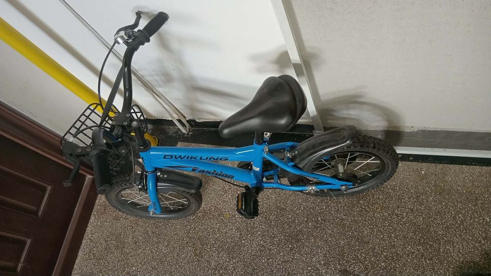 Vand bicicleta noua copii