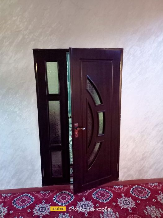 Mdf Eshiklar sotiladi holati yaxshi  4dona hamma narsasi bor narxi 2 5