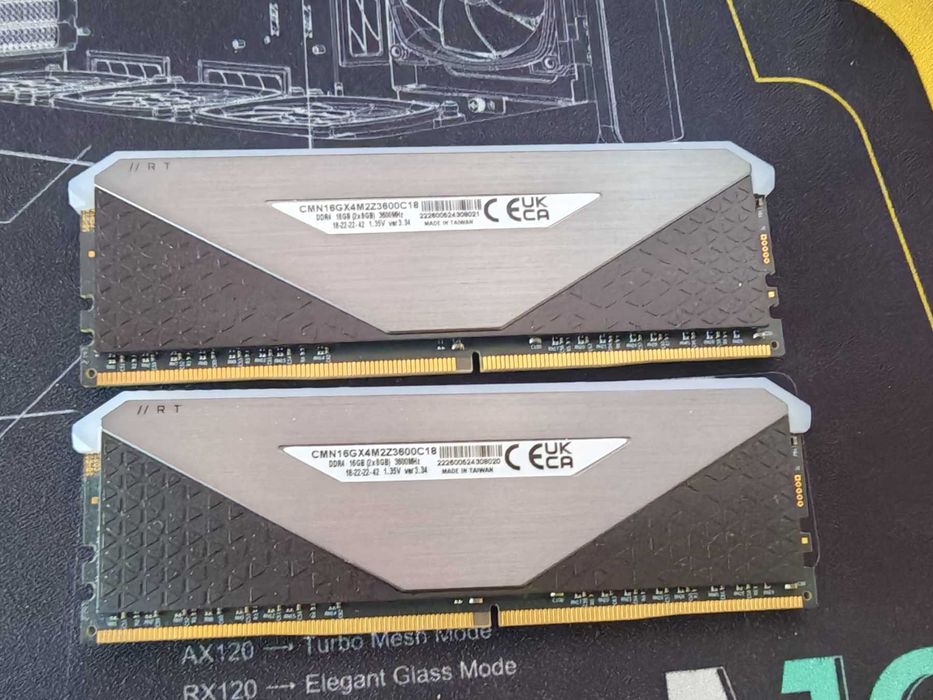 Рам памет Corsair Vengeance RGB RT 16GB (2x8GB) DDR4 3600MHz