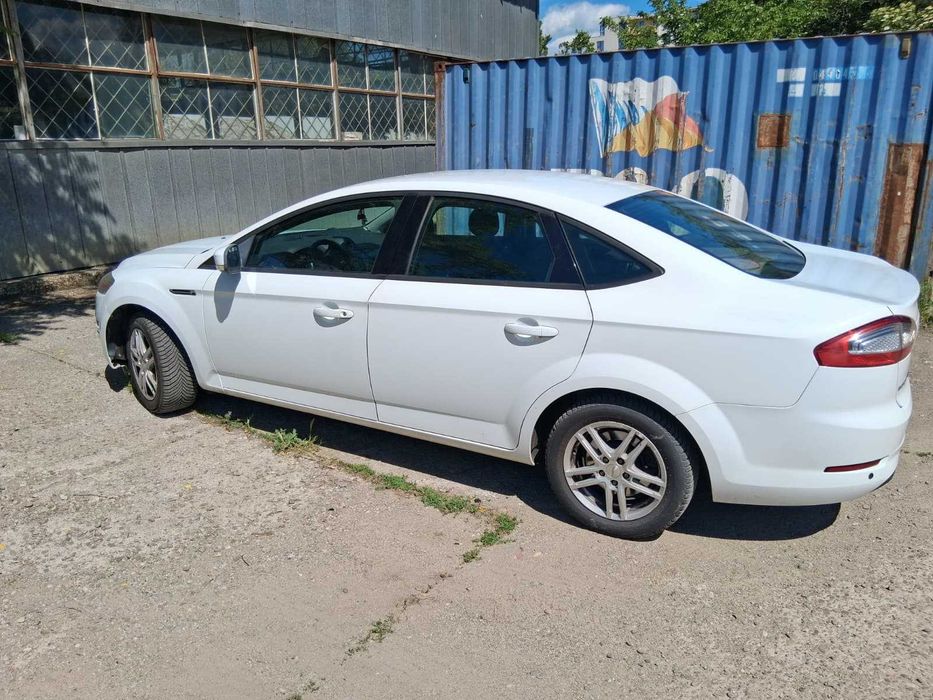 FORD Mondeo 2012 — imagine 2
