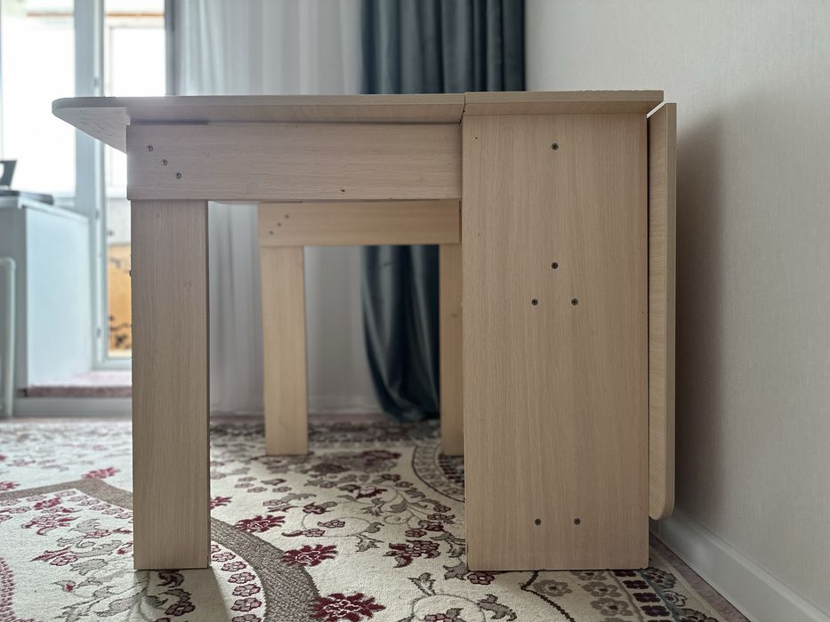 Продам стол раздвижной