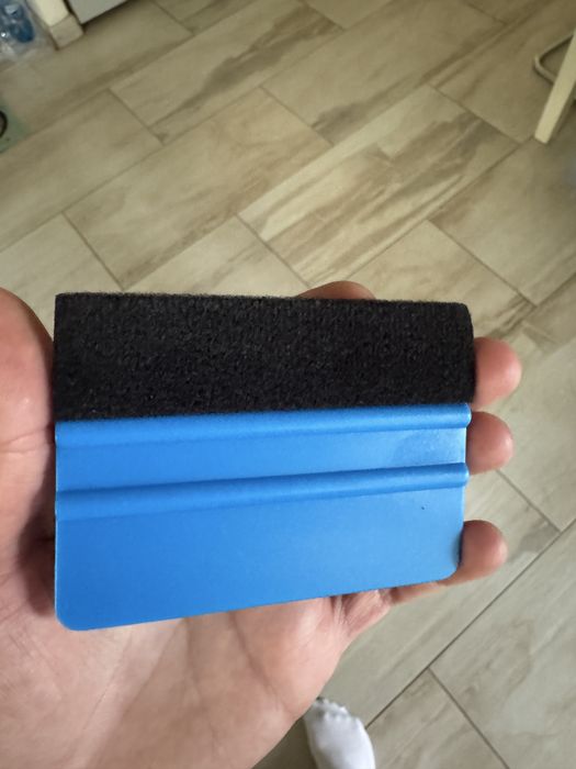 Racletă / Squeegee pentru Colantări Auto și Folii, cu Pâslă din Catifea