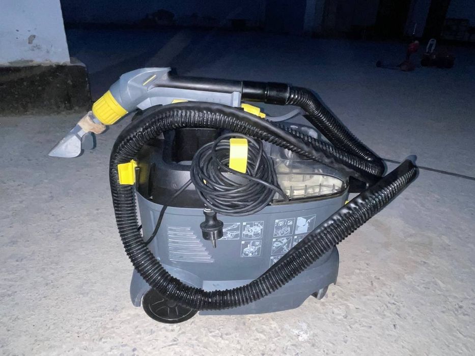 Пелосос профисаналнии