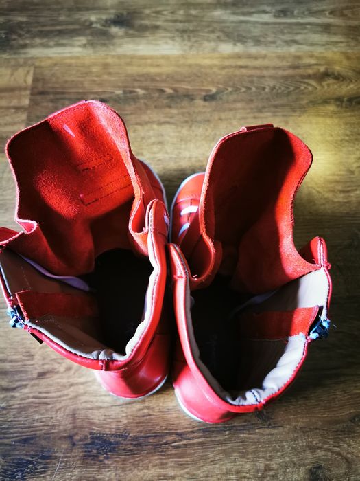 Дамски червени кецове