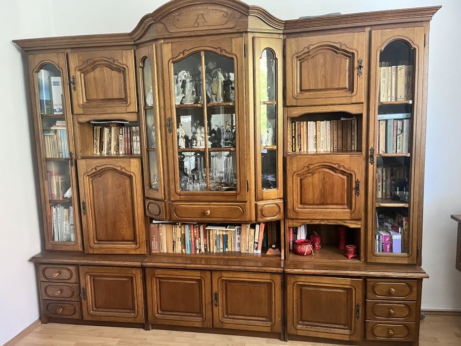 Set mobilier din lemn pt sufragerie