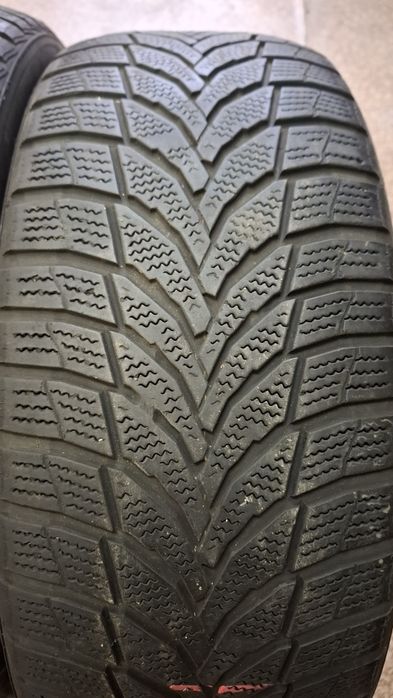 2бр зимни гуми Nexen 225 55 18