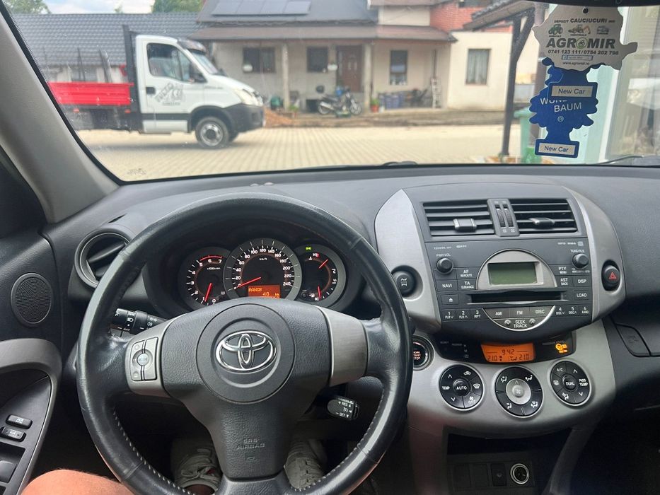 Vând Toyota rav 4 motor 22