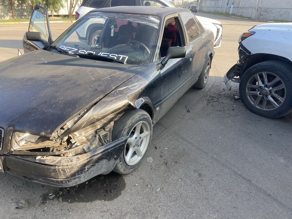 Срочно продам Ауди 80 б 4