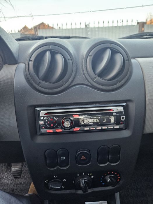 SE VINDE  Dacia Sandero 2008