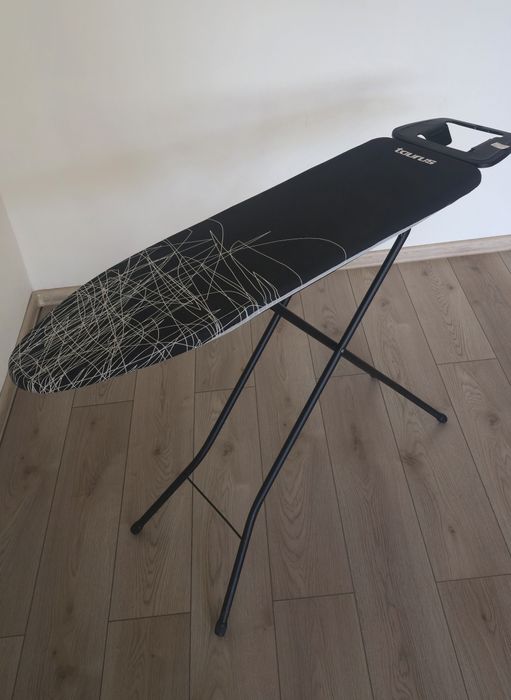 Дъска за гладене Taurus, черна, 125x35