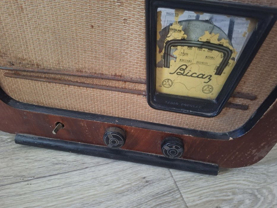 Radio vechi Bicaz 1957 model S573d