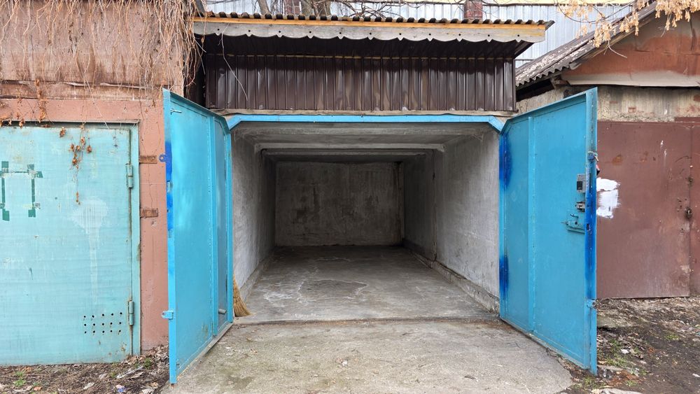 Сдам в аренду капитальный гараж 6×3 м.