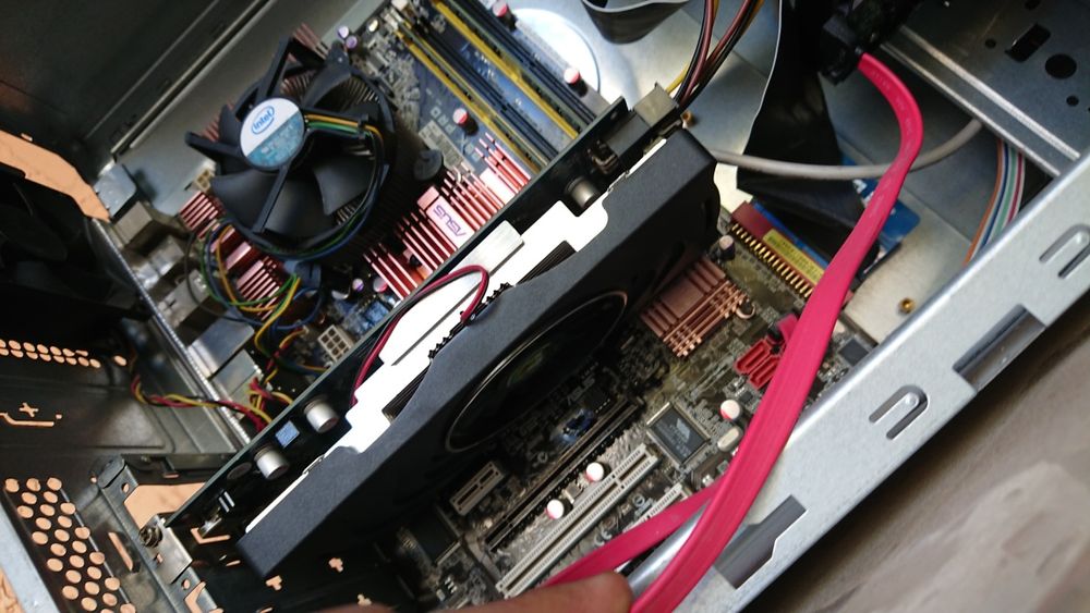 Настольный Компьютер на Запчасти