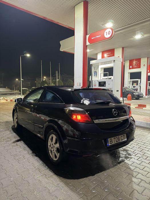 Vand/schimb Opel Astra H GTC 1.6 benzina+gaz