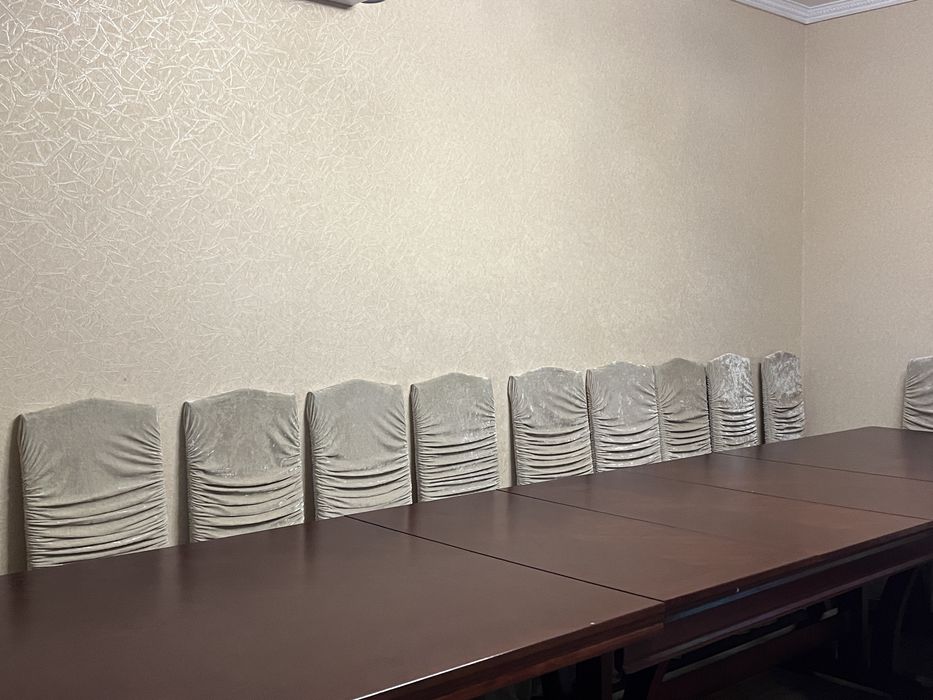 Продам гостиный стол